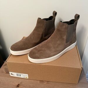 Men's Vince Tamas Chelsea Boots in Flint